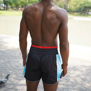 Shorts de combat Muay Thai de bonne qualité, légers, avec logo personnalisé, pour l'entraînement, le fitness, le MMA, le Muay Thai, le kickboxing, fabriqués au Pakistan - Product Image 5