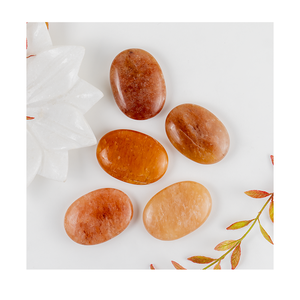 Piedra de Palma Ovalada de Aventurina Naranja Natural de 2.5 Pulgadas de Alta Calidad, Cristales Curativos, 1 kg, Energía Positiva y Motivación, Venta Mundial - Product Image 1