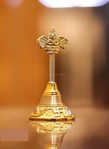 Pooja Mandir Bell Bell garuda ghanti กระดิ่งมือสีทอง (สูง4.5นิ้วความกว้าง2นิ้ว) ทำจากโลหะจากต่างประเทศ - Product Image 3