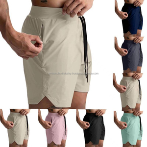 Shorts de sport pour homme, design tendance, décontractés, pour la course à pied et l'entraînement, taille mi-haute élastique, 100% polyester, séchage rapide, respirants, confortables, couleur unie - Product Image 2
