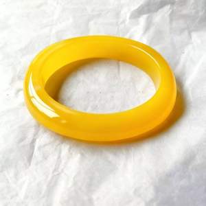 Bracelets ethniques en résine faits à la main pour femmes, accessoires de mode traditionnels en cristal, bijoux haut de gamme d'Inde RR Enterprises - Product Image 3