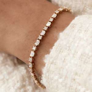 ผู้จัดจำหน่ายเครื่องประดับเงินแท้ 925 แบบสั่งทำ สร้อยข้อมือเทนนิสทรงบาแกตต์และทรงกลม ประดับแบบช่องใส่ สร้อยข้อมือแบบโซ่สำหรับผู้หญิง - Product Image 1