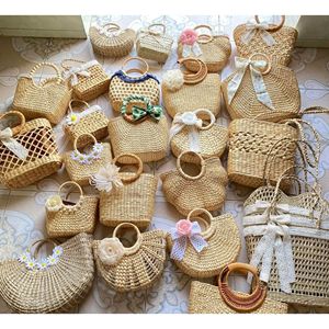 Bolso de Mano de Seagrass Tejido a Mano de Primera Calidad con Decoración Bordada, Bolso Tote Natural para Mujer, Tamaño y Diseño Personalizados - Product Image 5