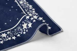 Pañuelo de Seda Cuadrado con Estampado de Hojas Azul Marino Elegante para Mujer, Accesorio de Moda para Regalo de Verano al Aire Libre - Product Image 2