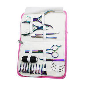 Kit d'outils pour extensions capillaires ZARNAB SURGICAL – Pinces métalliques, ciseaux, clips, installateur et extracteur de fils – Finition arc-en-ciel – Professionnel - Product Image 1
