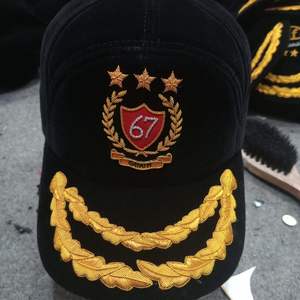 นี่คือหมวกเบสบอลหนังแท้สีดำ - Product Image 5