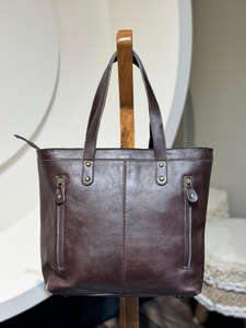 Nouveau sac fourre-tout Western pour femmes en cuir repoussé de haute qualité Sac de transport dissimulé en cuir véritable personnalisé Grande collection de sacs pour femmes - Product Image 4