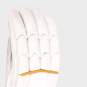 Guantes de Bateo de Tela Transpirable para Atletas Adolescentes con Ajuste Cómodo, Control del Sudor y Soporte Duradero para el Agarre de la Palma - Product Image 4