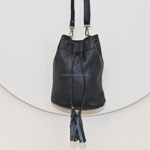 High Quality Wholesale Custom Genuine Leather Crossbody Bucket Bags for Women's Vintage Style Cowhide Leather Tassel Handbags - Product Image 2