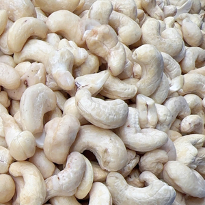 Vietnam Factory Cashew <b>Nuts</b> Wholesale W180 Ww320 Ww240 Cashew <b>Nut</b> <b>Kernels</b> Santigo Cashew Vietnam Customer OEM ODM Requirement - Product Image 1