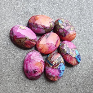 Pierre précieuse ovale calibrée en turquoise d'huître épineuse rose naturelle |   Cabochon poli - Product Image 1