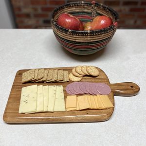 Tabla de servir de madera de acacia con asa, tabla de charcutería de madera, tabla de quesos, tabla de cortar para cocina - Product Image 3