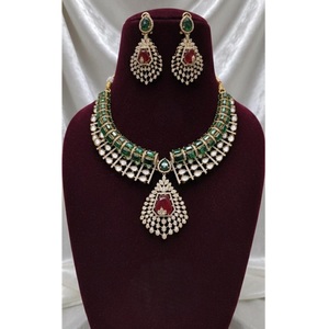 ชุดสร้อยคอพร้อมต่างหูประดับมอสซาไนต์คู่เคลือบทองคุณภาพพรีเมียมสุดหรูหรา สำหรับผู้หญิง ของขวัญแต่งงาน คอลเลคชั่นทันสมัย - Product Image 1