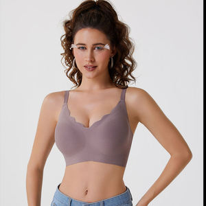 Soutien-gorge de sport sans armatures et sans coutures pour femme - Confort et maintien élevés pour l'entraînement - Design maximal, bonnet complet, dos en U, tricoté uni pour la course/yoga - Product Image 6