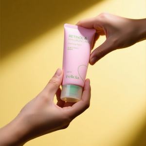 Puro Moment Nettoyant Visage Moussant Doux à l'Acide Hyaluronique Hydratant Soin des Pores pour Tous Types de Peau 100ml - Product Image 1