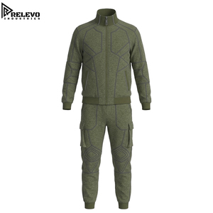 Chándal OEM Premium para Hombre, Estilo Moderno Inspirado en el Archivo, Chaqueta Deportiva Verde Salvia de Manga Larga con Cierre Completo y Ribetes en Contraste - Product Image 1