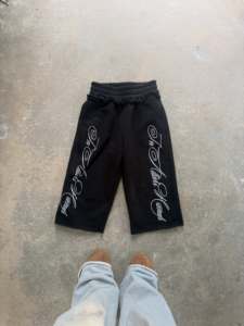 Pantalones cortos de chándal largos con estampado gráfico de alta calidad para hombre, estilo urbano, holgados, hasta la rodilla, de pierna ancha - Product Image 4