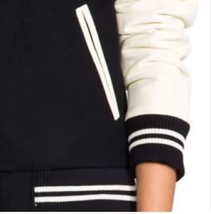 Chaqueta Varsity Unisex Negra y Crema con Bloques de Color, Cierre de Botones, Estilo Preppy, Corte Regular, para Otoño - Product Image 4