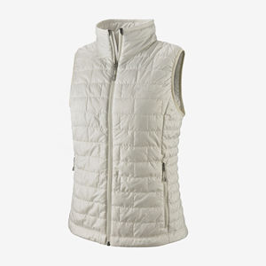 Gilet matelassé épais personnalisé en coton avec fermeture éclair pour femme – Veste décontractée d'hiver et gilet d'équitation tendance - Product Image 2