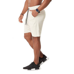 Pantalones Cortos Deportivos para Hombre con Diseño de Logotipo Personalizado, Patrón Sólido en la Parte Delantera, 100% Poliéster, Impresión por Transferencia de Calor, Impermeables, Ecológicos y Transpirables - Product Image 4