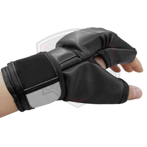 Gants de MMA en cuir de haute qualité, très demandés, avec impression de logo personnalisé, antidérapants, sangle de poignet réglable, couleurs et tailles personnalisables, OEM sur mesure - Product Image 3