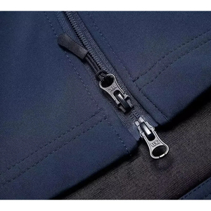 Veste de pluie imperméable personnalisée pour homme, coupe-vent multi-panneaux à capuche, légère, pour la randonnée et les aventures en plein air - Product Image 3