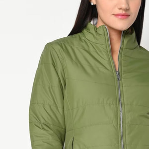 Abrigo Acolchado de Invierno para Mujer, Chaqueta Acolchada Ligera y Cálida con Capucha, Diseño Personalizado, Proveedor Mayorista OEM - Product Image 4