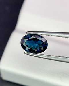 Turmalina Azul Natural, Corte Ovalado, Gema de 2.00 Quilates, Piedra Suelta para Joyería, Certificada por Terceros, Proveedor Mayorista Zubeda - Product Image 1