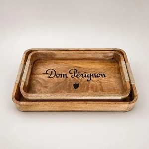 Plateau de service en bois personnalisable en gros, rectangulaire, avec poignée gravée, design rustique, pour comptoir de bar - Product Image 3