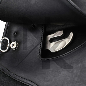 Selle de dressage monoflap de haute qualité en cuir véritable, selle anglaise à assise profonde, produits équestres Pakistan - Product Image 6