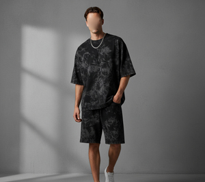 Ensemble short et t-shirt vintage délavé de qualité supérieure pour homme, style streetwear américain, avec logo personnalisé, idéal pour les loisirs et les voyages en extérieur - Product Image 1