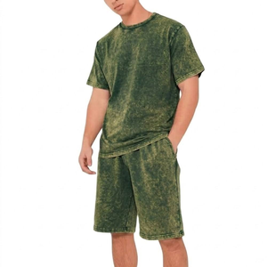 Ensemble coordonné homme vintage délavé vert olive, t-shirt et short effet délavé à l'acide, style streetwear rétro, coupe décontractée, tenue d'été - Product Image 2