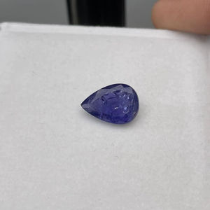 Tanzanita natural de 4.50 quilates, corte pera, calidad AAA con brillo AAA y un bonito color, perfecta para cualquier creación de joyería a un precio económico. - Product Image 1
