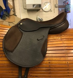 Leather Jumping Saddle for Horses with Breathable Design, Flexible Tree, Anti <b>Slip</b> Grip and <b>Long</b> Distance Riding Comfort - Product Image 3