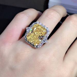Anillo Hip Hop VOAINO de Diseño de Lujo en Oro Blanco de 10K, 14K, 18K con Baño de Rodio, Moissanita de Corte Ovalado Sin Certificado IGI, CVD Lab - Product Image 4