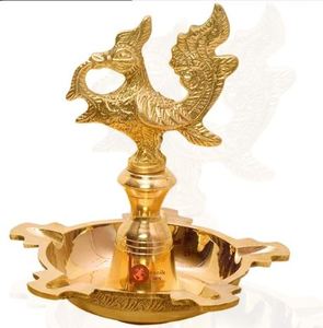 Support de lampe à huile Diya zen asiatique en cuivre de haute qualité, motif paon fantaisie, avec artisanat métallique - Product Image 2