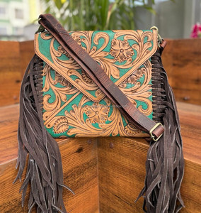 Nouvel arrivage de sacs à bandoulière à franges en cuir repoussé vert de style occidental sacs à main compacts de haute qualité pour femmes en vente - Product Image 3