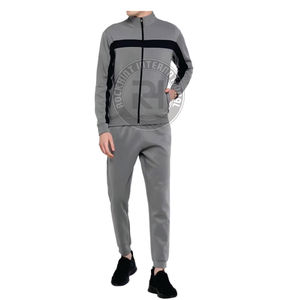 Chándal de Poliéster y Algodón para Uso Diario, Tejido Ligero, Diseño Cómodo, Ideal para Prácticas Deportivas y Uso Casual en la Calle - Product Image 1