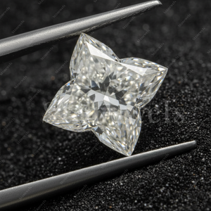 Diamant de laboratoire de qualité export Inde, en forme de fleur de lys, couleur DEF, certifié VVS VS1, pierre libre pour bijoux - Product Image 3