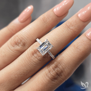 Anillo de Compromiso de Lujo con Diamante Cultivado en Laboratorio de Corte Esmeralda de 3CT, Banda Pavé Tipo Catedral, Certificado IGI, Oro Blanco de 10K, Aniversario, Boda - Product Image 4
