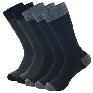 Vente en gros de chaussettes d'hiver personnalisées épaisses, au-dessus du genou, moelleuses et chaudes pour femmes - Product Image 2