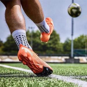 Calcetines Personalizados con Servicio OEM, Calcetines Deportivos con Agarre Antideslizante, Calcetines de Fútbol con Almohadillas de Agarre, Precio Bajo para Hombre - Product Image 4
