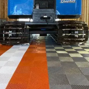 Dalles modulaires en plastique emboîtables pour sol de garage automobile robustes - Product Image 4