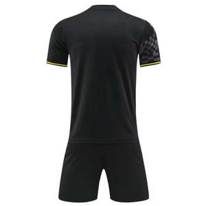 Ensemble d'uniformes de football personnalisés de haute qualité, nouveau design, directement de l'usine, kit d'uniformes de football vierges pour adultes avec impression par sublimation intégrale - Product Image 2