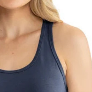 เสื้อกล้ามลำลองสำหรับผู้หญิง แบบ Racerback เนื้อผ้านุ่ม น้ำหนักเบา ระบายอากาศได้ดี เหมาะสำหรับโยคะ ฟิตเนส วิ่ง และใส่ได้ทุกวัน - Product Image 5