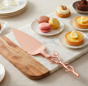 Ensemble de service à gâteau en acier inoxydable finition or avec poignées en forme de feuille de brindille, idéal pour les mariages, les cadeaux, les fêtes, les anniversaires et autres occasions - Product Image 4