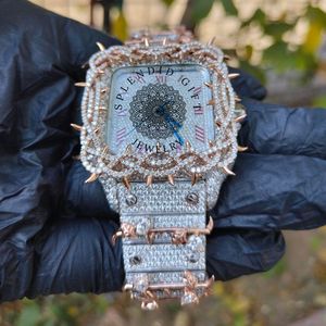Reloj de Cuarzo Cuadrado con Pedrería para Mujer, Regalo Espléndido, Esfera Analógica con Números Romanos, Cristal de Zafiro, Cierre de Mariposa - Product Image 4