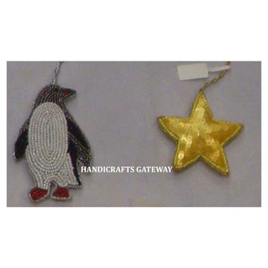Décoration de Noël suspendue en forme d'étoile pingouin, ornements suspendus décoratifs, cadeau indien de créateur haut de gamme avec travail perlé. - Product Image 1