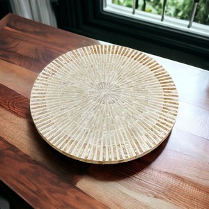 Plateau tournant rond en bois tendance avec motif incrusté d'or, design minimaliste fait main pour la décoration de table de mariage - Product Image 5