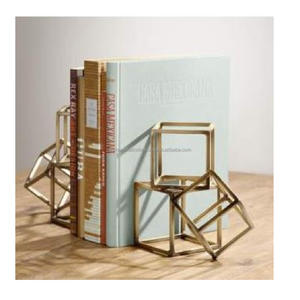 Serre-livres en métal doré de qualité supérieure avec forme d'ananas, parfaits pour une décoration de table élégante et l'organisation de la maison - Product Image 3